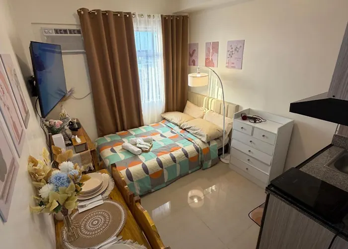 Urbanite Inn *